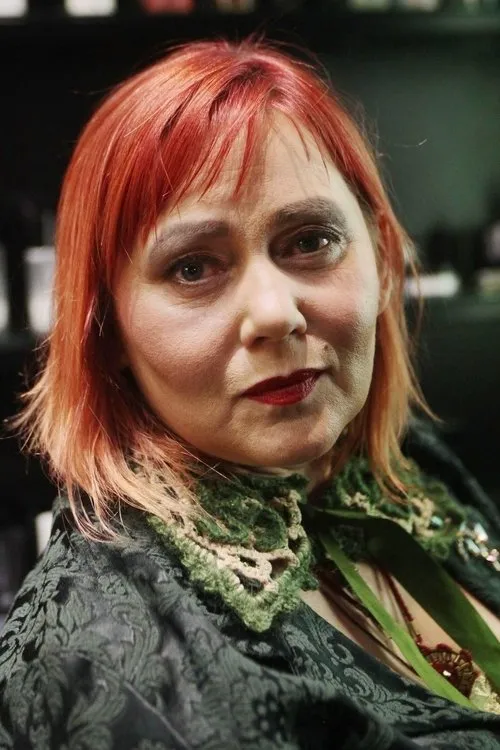 Merle Jääger interpretando a Mother