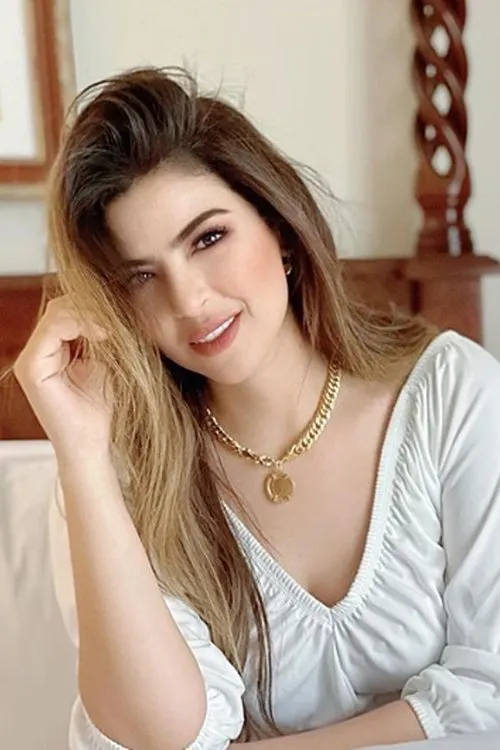 Shaima Saif ha trabajado con Merna Gamel en 1 ocasiones