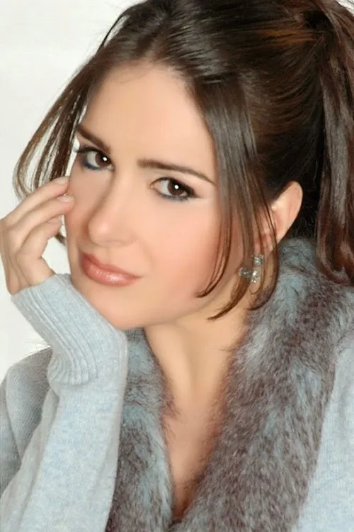 Merna Walid interpretando a ????