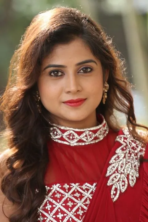 Mery Rickets interpretando a Kalaiyazhagi