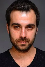 Seval Gökçe ha trabajado con Mesut İzgi en 1 ocasiones