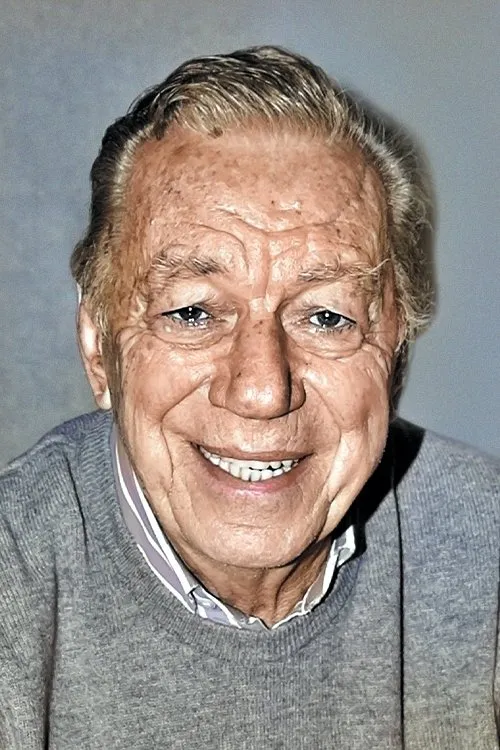 Metin Serezli interpretando a 