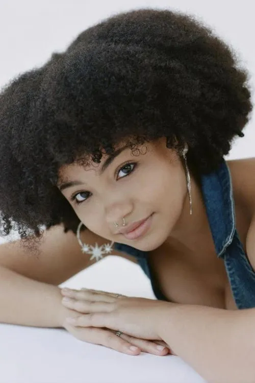 Cory Okouchi ha trabajado con Mia Rae Roberts en 1 ocasiones