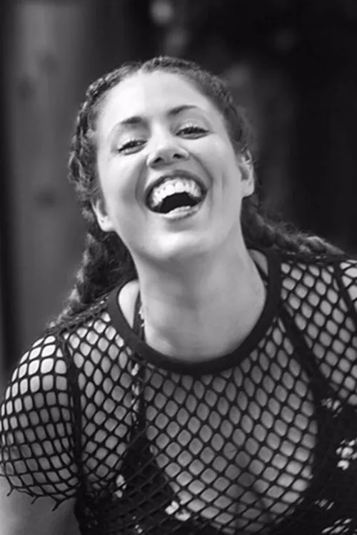 Micaela Castellotti — personaje: Linda Luna