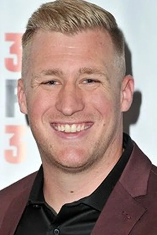 Micah Ainsley Brown interpretando a Amaziah