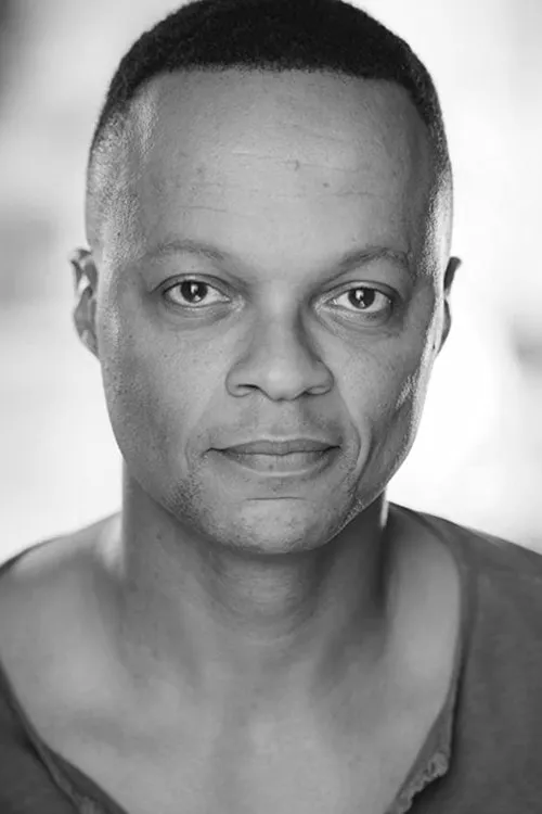 Weruche Opia ha trabajado con Michael Blake en 1 ocasiones