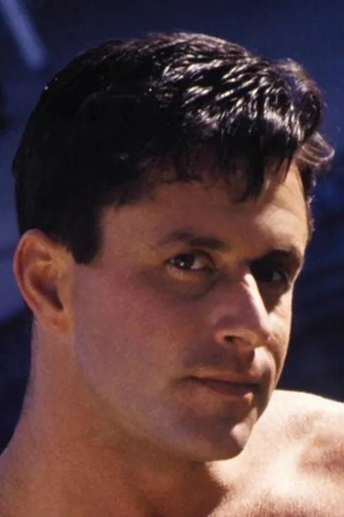 Randall Maxxon ha trabajado con Michael Chads en 3 ocasiones