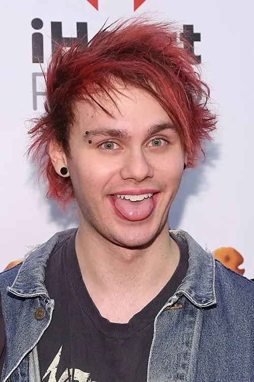Luke Hemmings ha trabajado con Michael Clifford en 11 ocasiones