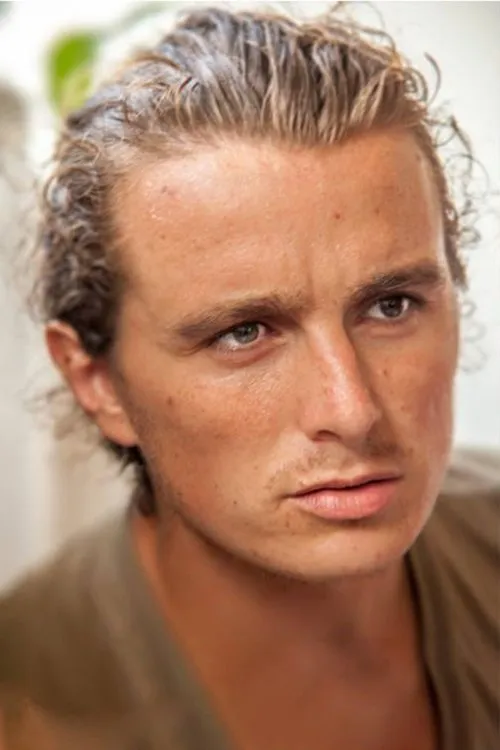 Konstantin Avramov ha trabajado con Michael Dieter Salvador en 1 ocasiones