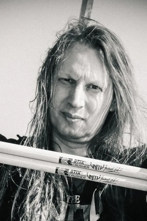 Ralf Scheepers ha trabajado con Michael Ehré en 1 ocasiones