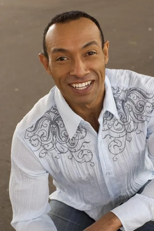 Shannon Moore ha trabajado con Michael Fielder en 1 ocasiones