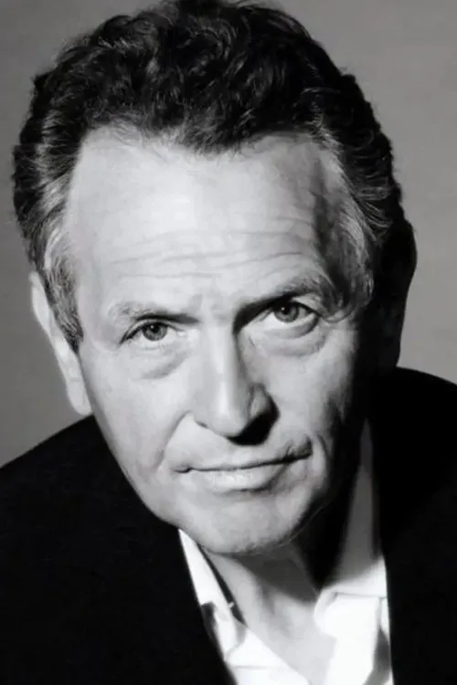 Charles Edwards ha trabajado con Michael Hadley en 2 ocasiones