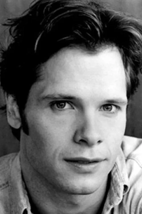 Michael Hayden — personaje: Chris Docknovich