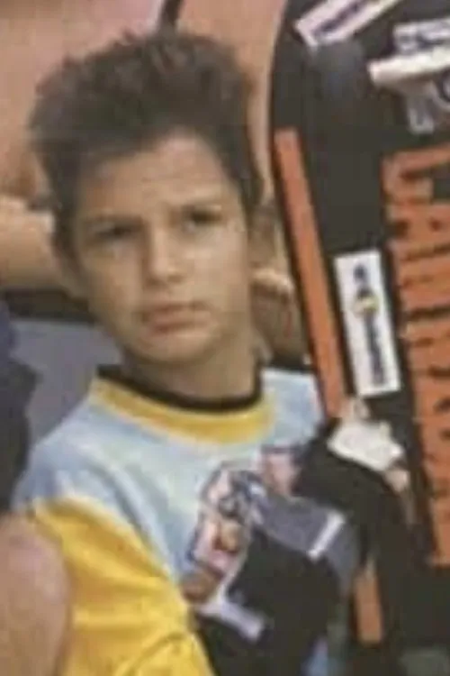 Michael Leandro interpretando a Califa