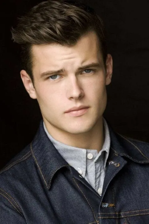 Michael Mealor interpretando a Shawn