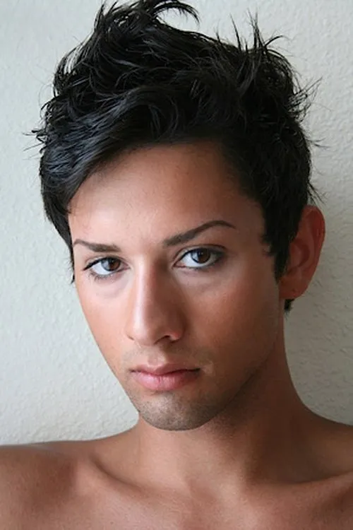 Michael Moscato interpretando a (archive footage)