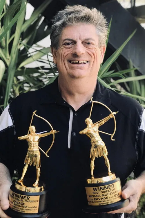 Foto de perfil del actor Michael Moutsatsos en el reparto