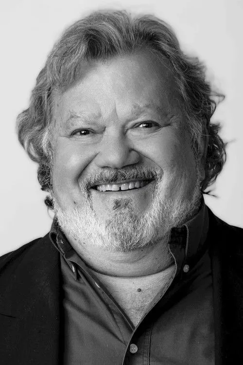 Graham Armitage ha trabajado con Michael Richard en 2 ocasiones