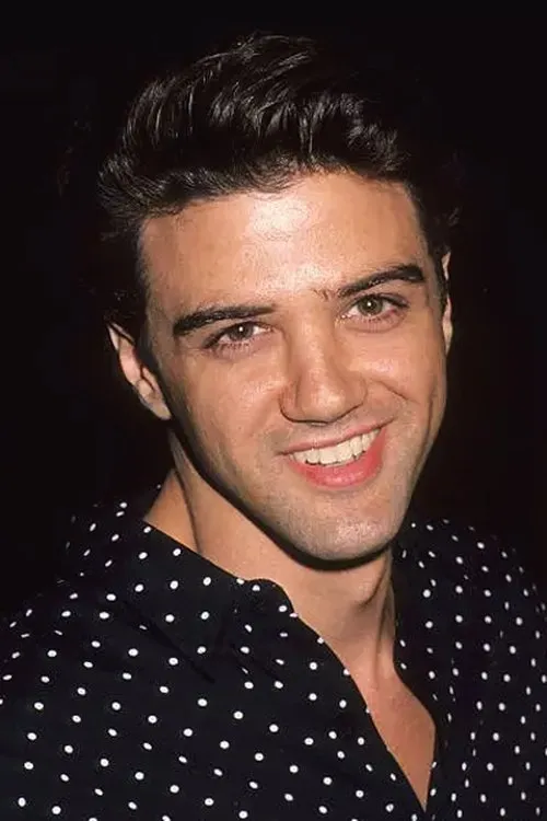 Michael St. Gerard interpretando a Crack