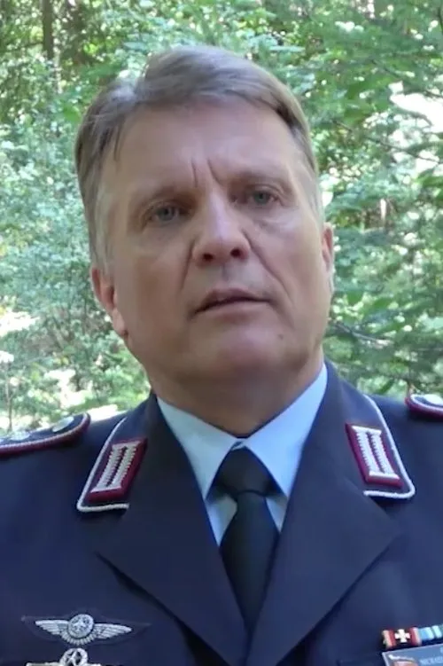 Michael Trautermann interpretando a Self