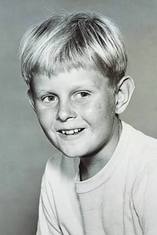 Michael Winkelman interpretando a Billy