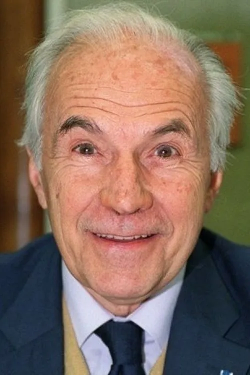 Clement Attlee ha trabajado con Michel Crozier en 1 ocasiones