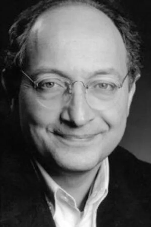 Michel Laroussi interpretando a Narrator French version (voice)