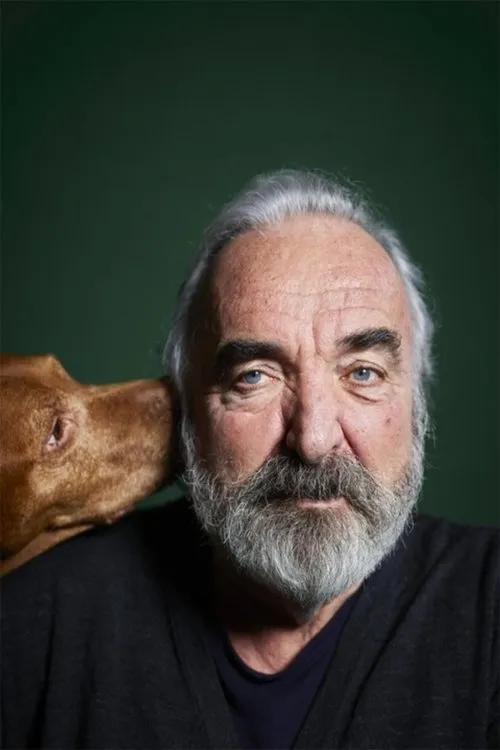 Michel van Dousselaere — personaje: Roman Lowinski