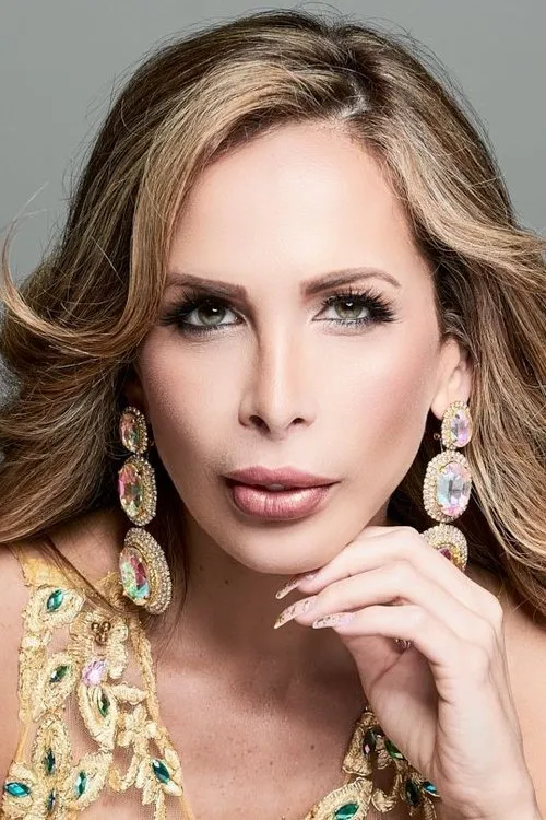 Aurora Martinez ha trabajado con Michelle Relayze en 1 ocasiones