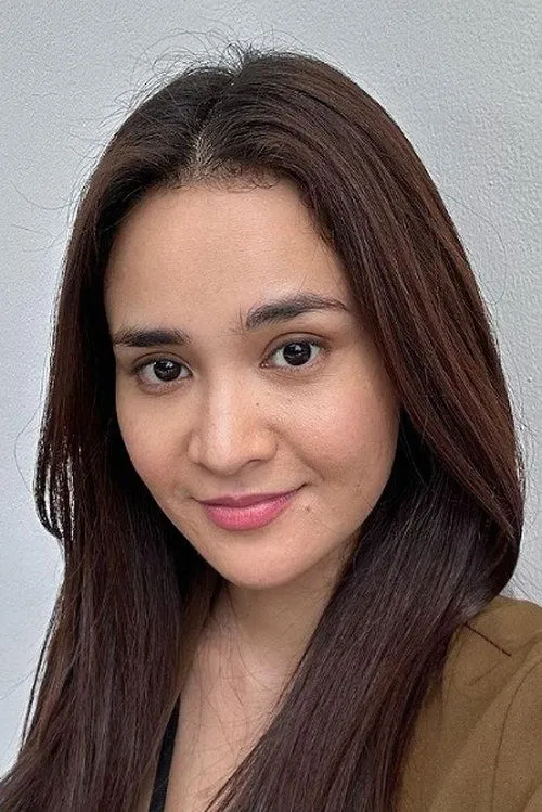 Michelle Ziudith interpretando a Freya