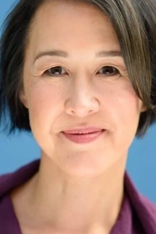 Michi Barall interpretando a Helen