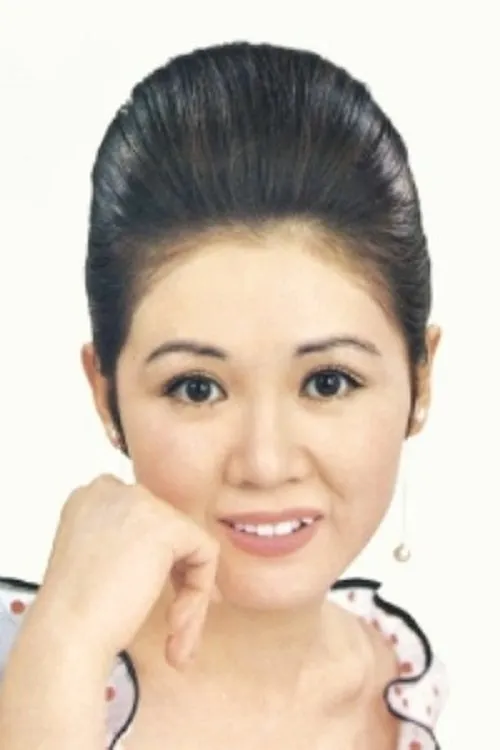 Michiyo Azusa interpretando a