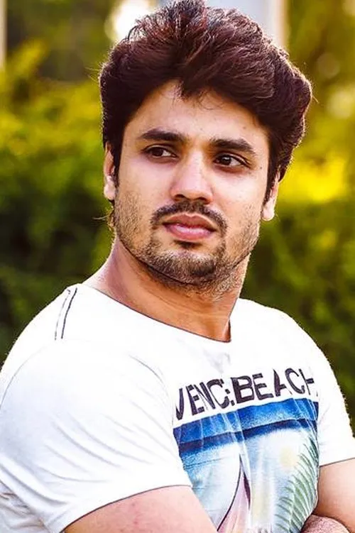 Tony Valluvassery ha trabajado con Midhun en 1 ocasiones