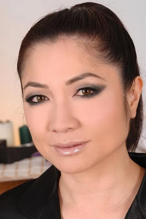 Midori Tanaka interpretando a