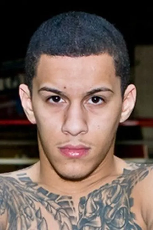 Miguel Cartagena interpretando a Self