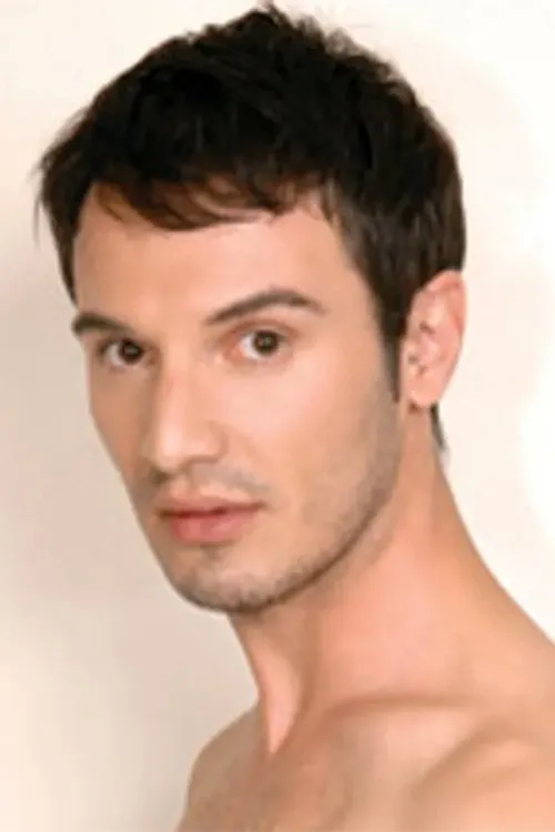 Miguel De Palma interpretando a 