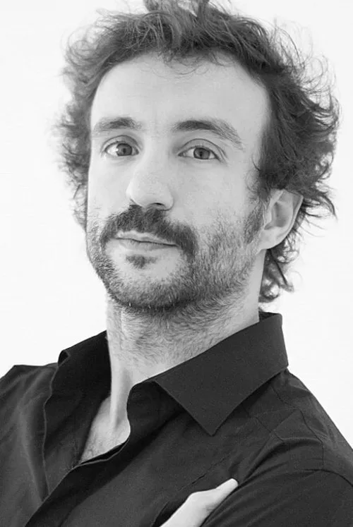 Miguel Pinheiro — personaje: Nuno