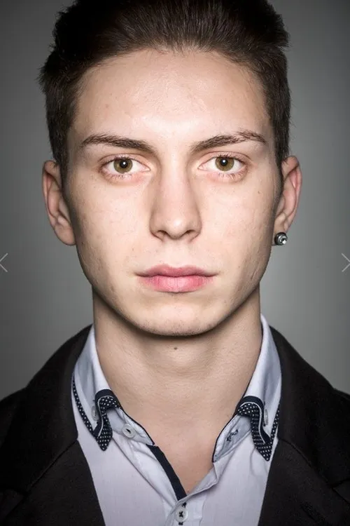 Mihai Comanoiu interpretando a Ionita