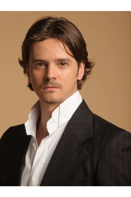 Mihai Petre — personaje: Radu Vulturesco