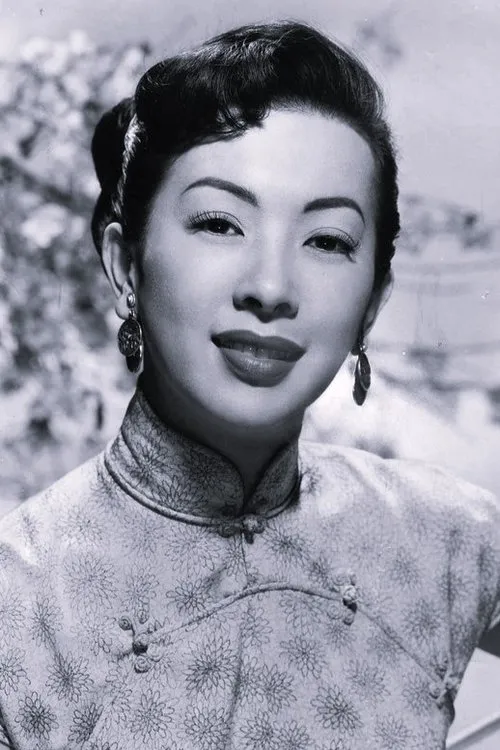 Miiko Taka interpretando a Fumiko