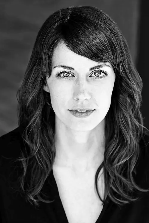 Mika Collins — personaje: Nemain