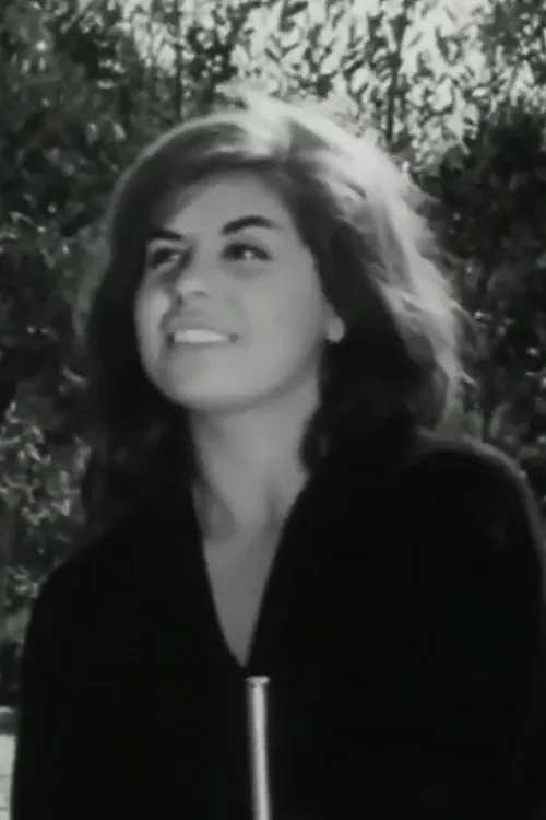 Mika Flora interpretando a 