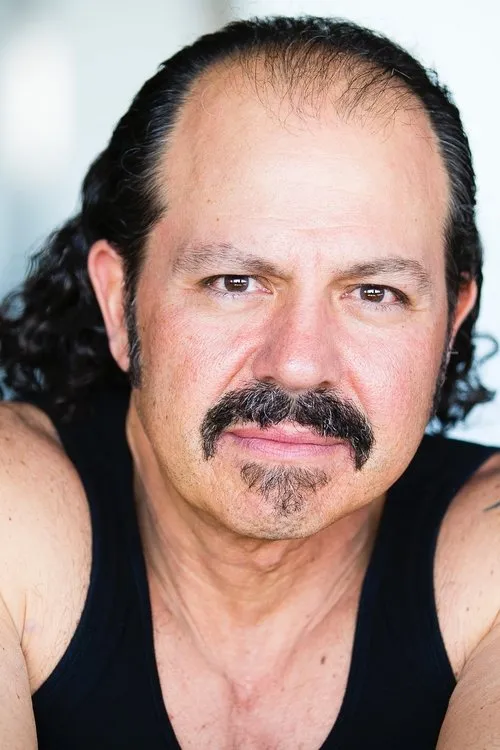 Andrew Joseph Perez ha trabajado con Mike Caravella en 1 ocasiones