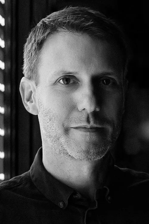 Paul R. Smith ha trabajado con Mike Daly en 1 ocasiones