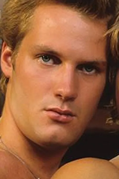 Justin Cade ha trabajado con Mike Dean en 2 ocasiones