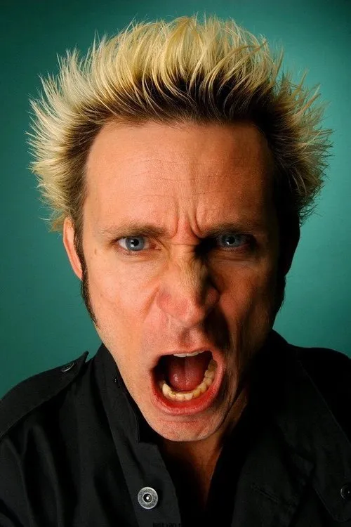 Adrienne Armstrong ha trabajado con Mike Dirnt en 1 ocasiones