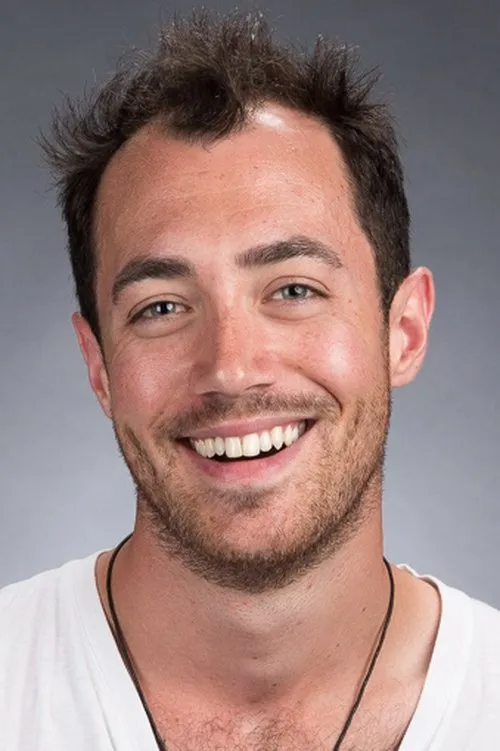 Saffron Cassaday ha trabajado con Mike Donis en 1 ocasiones