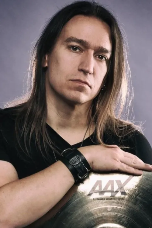 Doug Blair ha trabajado con Mike Dupke en 1 ocasiones