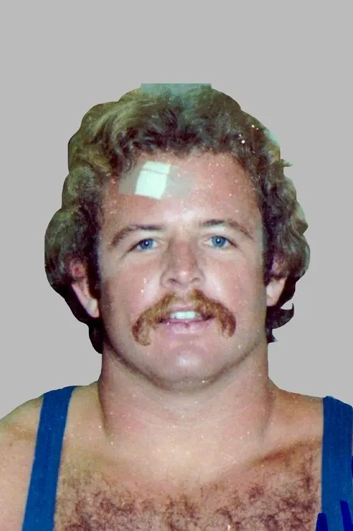 Mike Gossett interpretando a Mike Graham