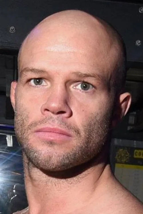 Rodrigo Vargas ha trabajado con Mike Grundy en 1 ocasiones
